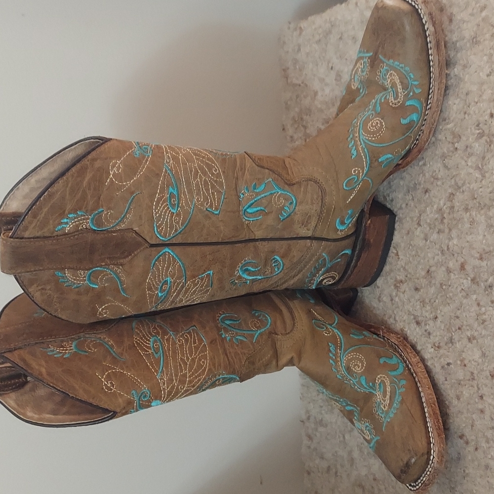 Western boots - Picture 3 of 7